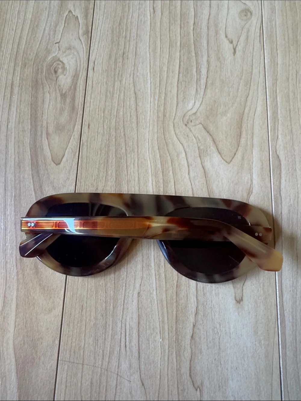 JIMMY FAIRLY The Gabrie Sunglasses in  Tortoise - Picture 2 of 3